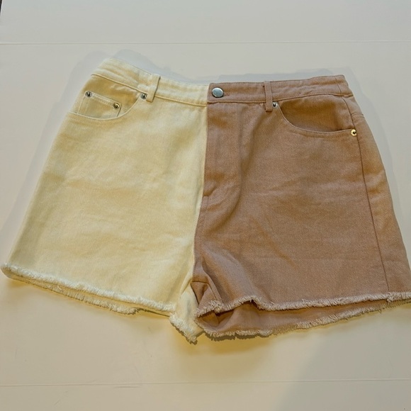 Denim Two-Tone High Rise Colorblock Shorts Large NWT - Picture 7 of 7